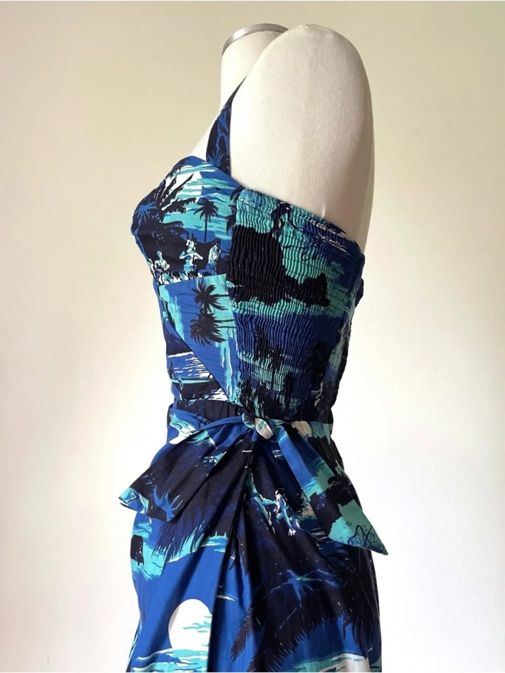 Rare Vtg 1950s Alfred Shaheen blue Hawaii island scene sweetheart wrap dress XS - Picture 3 of 16